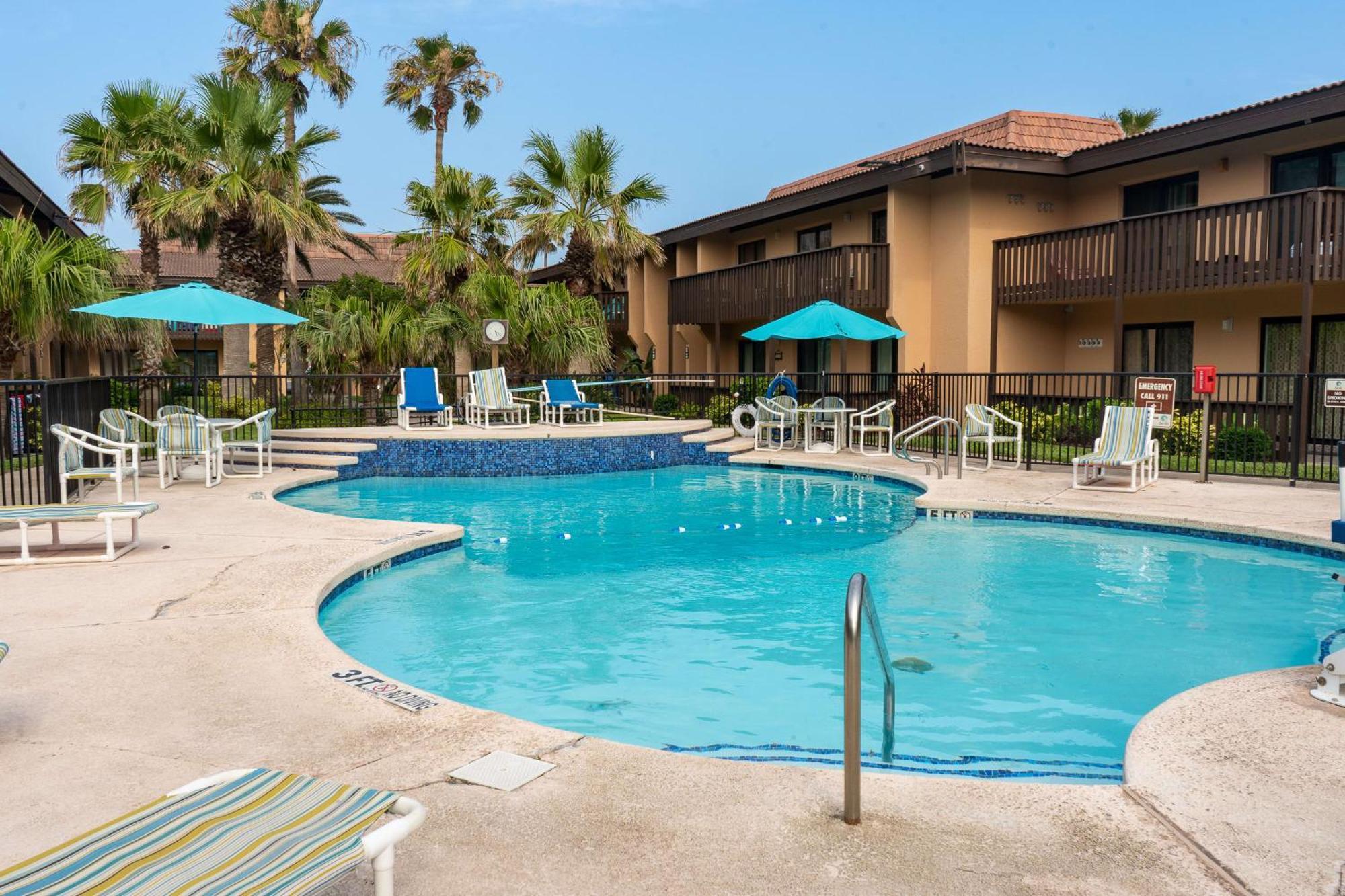 Tropical Retreat Coastal 1Br Getaway With Balcony 212 Apartment South Padre Island Exterior photo